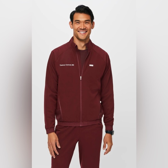Figs Cobaki Scrub Jacket in Burgundy. Size XL